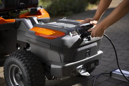 Husqvarna PS300C caricabatteria 48V 300W per Rider R200IX