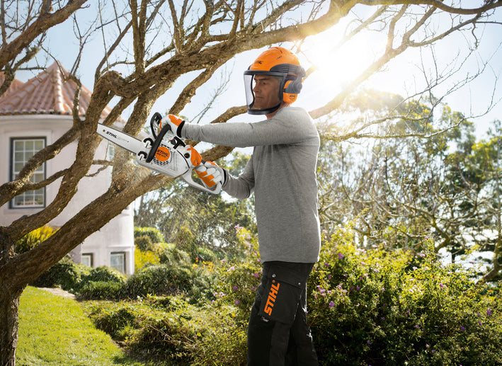 STIHL MS 151 C-E motosega a scoppio 30 cm leggera
