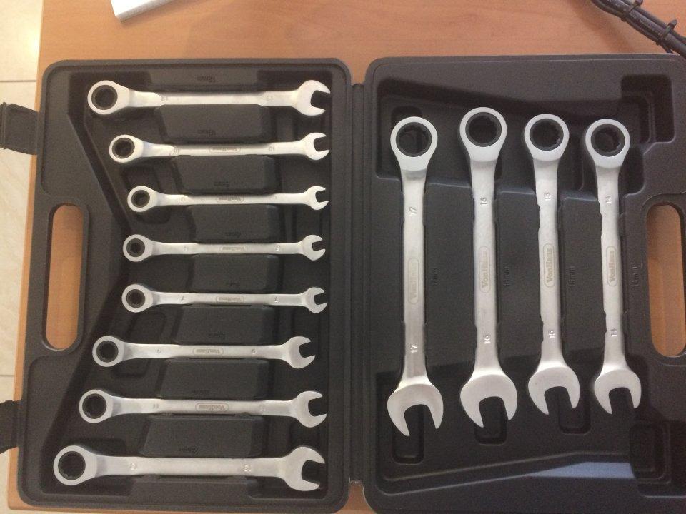 VonHaus Set Chiavi Combinate 12 Pezzi 6-17 mm con Valigetta