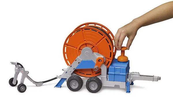Bruder botte di irrigazione giocattolo 1:16 con pompa