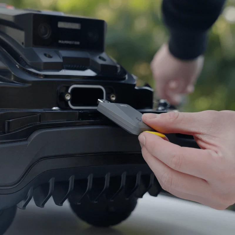 Mammotion Yuka Mini 2 modulo 4G robot tagliaerba app