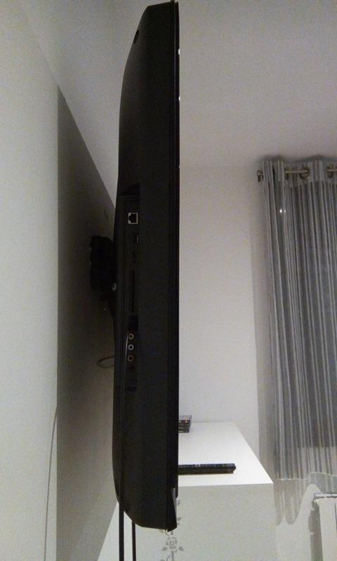 VonHaus 26-60 staffa TV parete inclinabile 45 kg