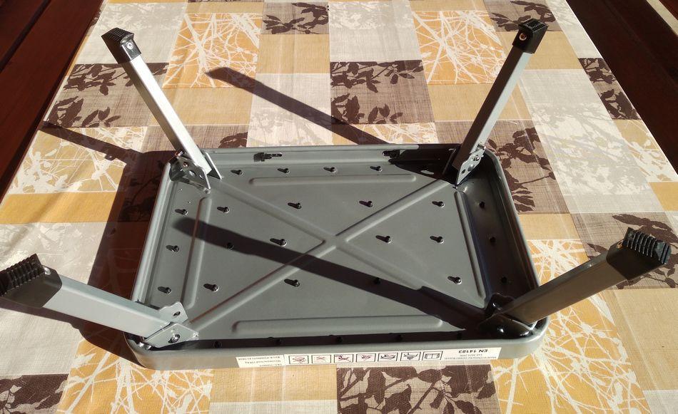 VonHaus Sgabello Scaletta Pieghevole Antiscivolo Acciaio