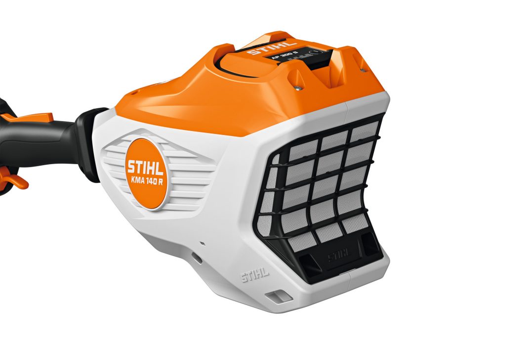 STIHL KMA 140 R motore kombi a batteria senza batteria