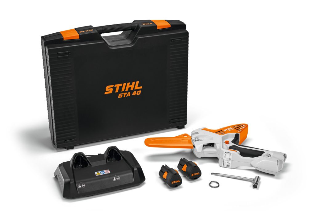 Stihl GTA 40 mini motosega a batteria set 2 batterie potatura