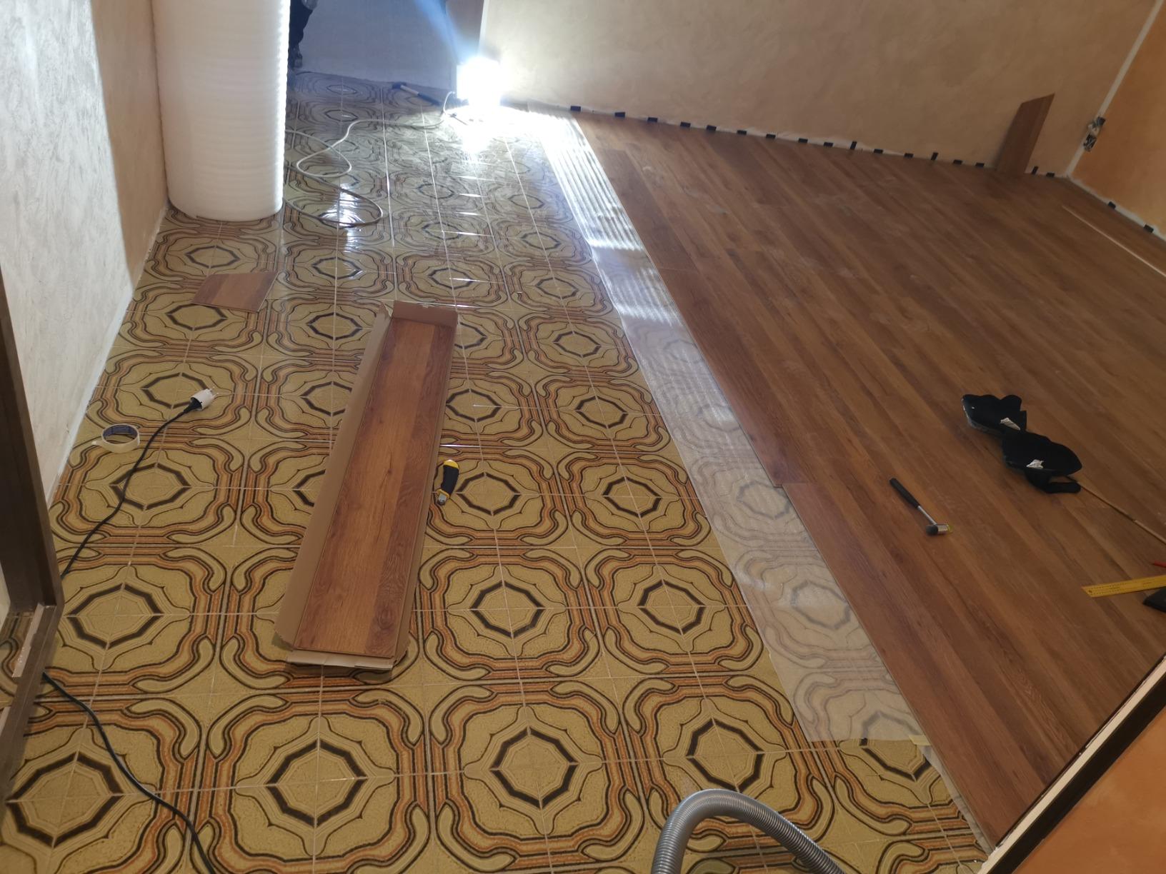 VonHaus Kit Posa Laminato con 30 Distanziali