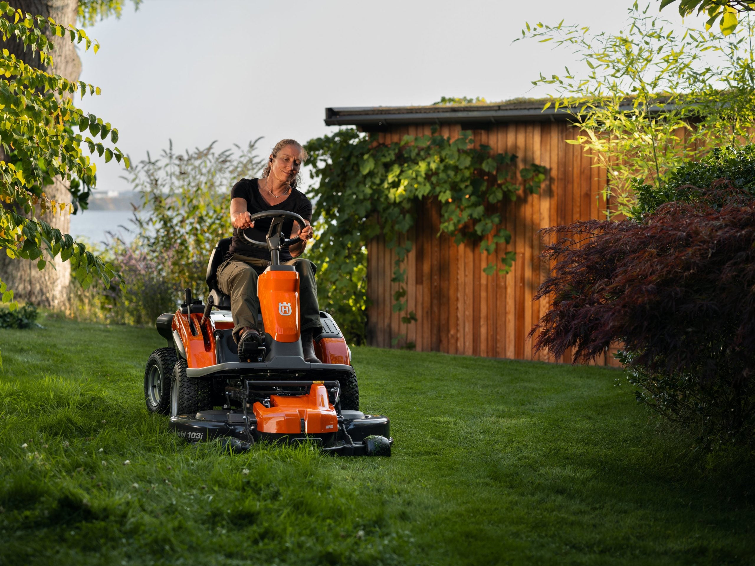 Husqvarna Rider R200iX AWD Trattorino Batteria