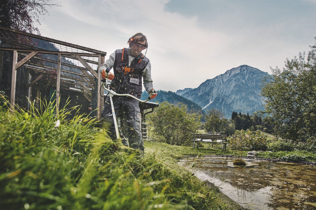 Stihl FS 131 decespugliatore a benzina 36,3 cm3 professionale