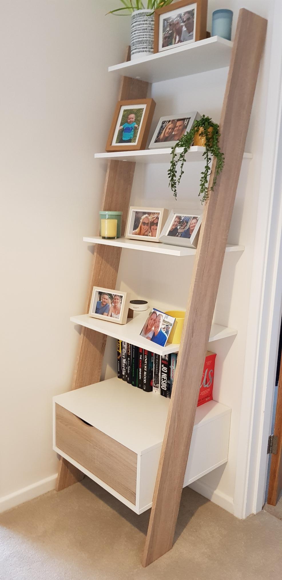 Vonhaus Libreria a Scala 5 Ripiani 1 Cassetto Bianco Rovere Sonoma