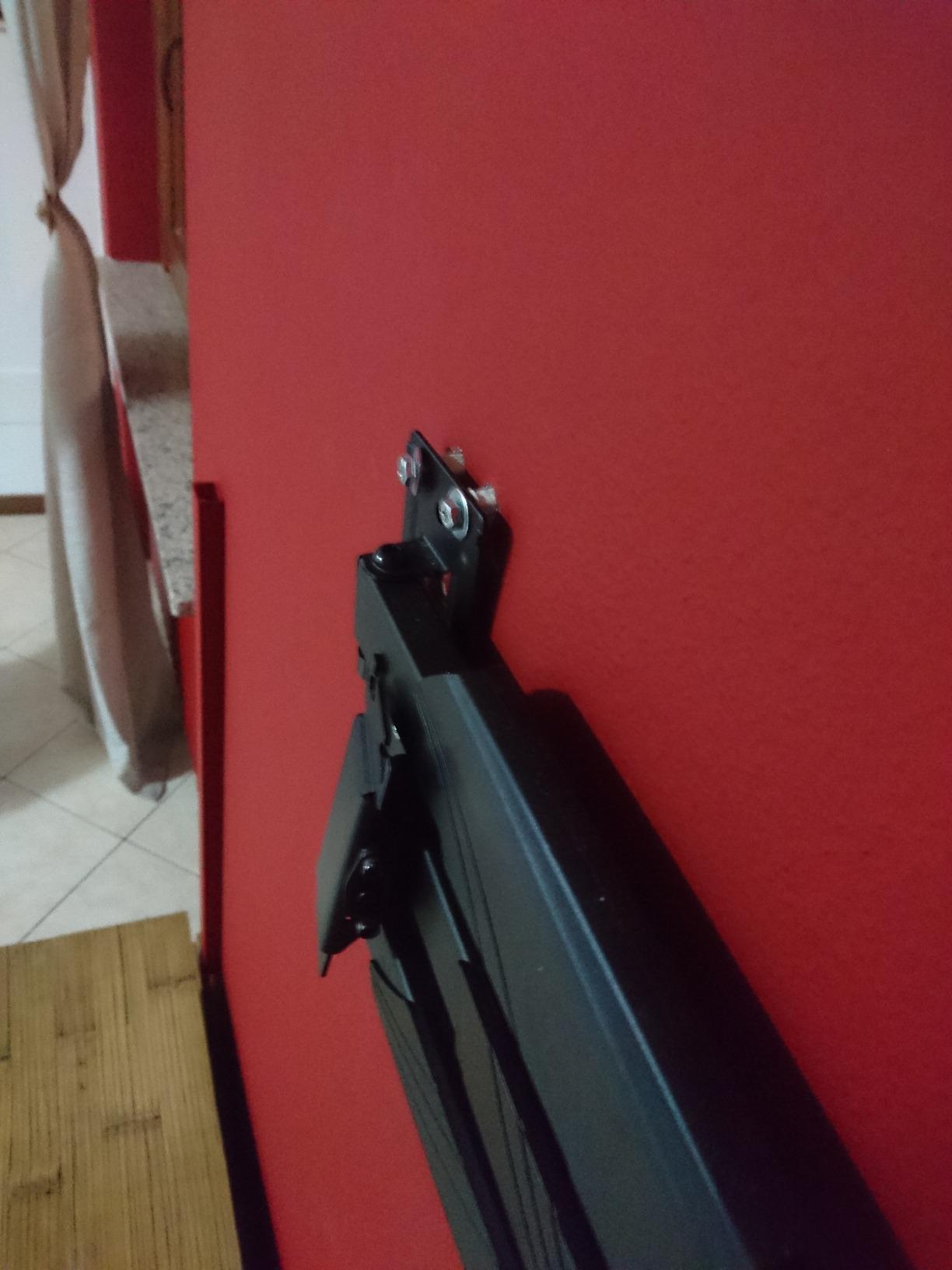 VonHaus Staffa TV Orientabile 20-50 Pollici Slim VESA 400