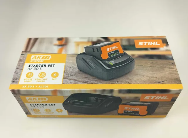 STIHL AK 30 S kit batteria e caricabatterie 36 V