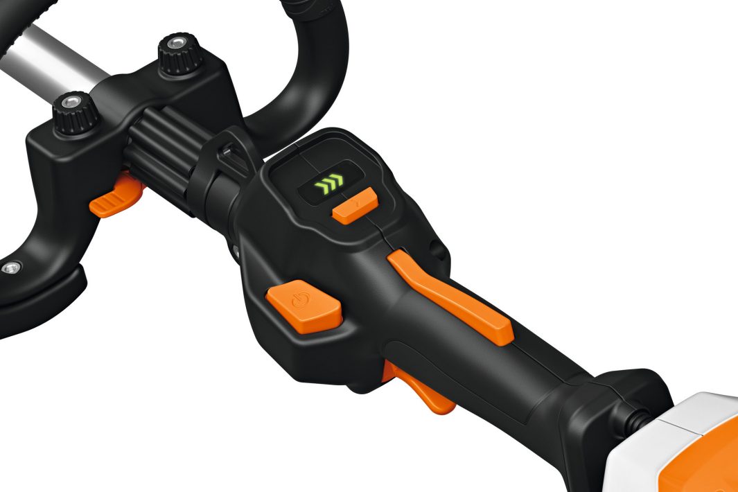 STIHL KMA 140 R motore kombi a batteria senza batteria