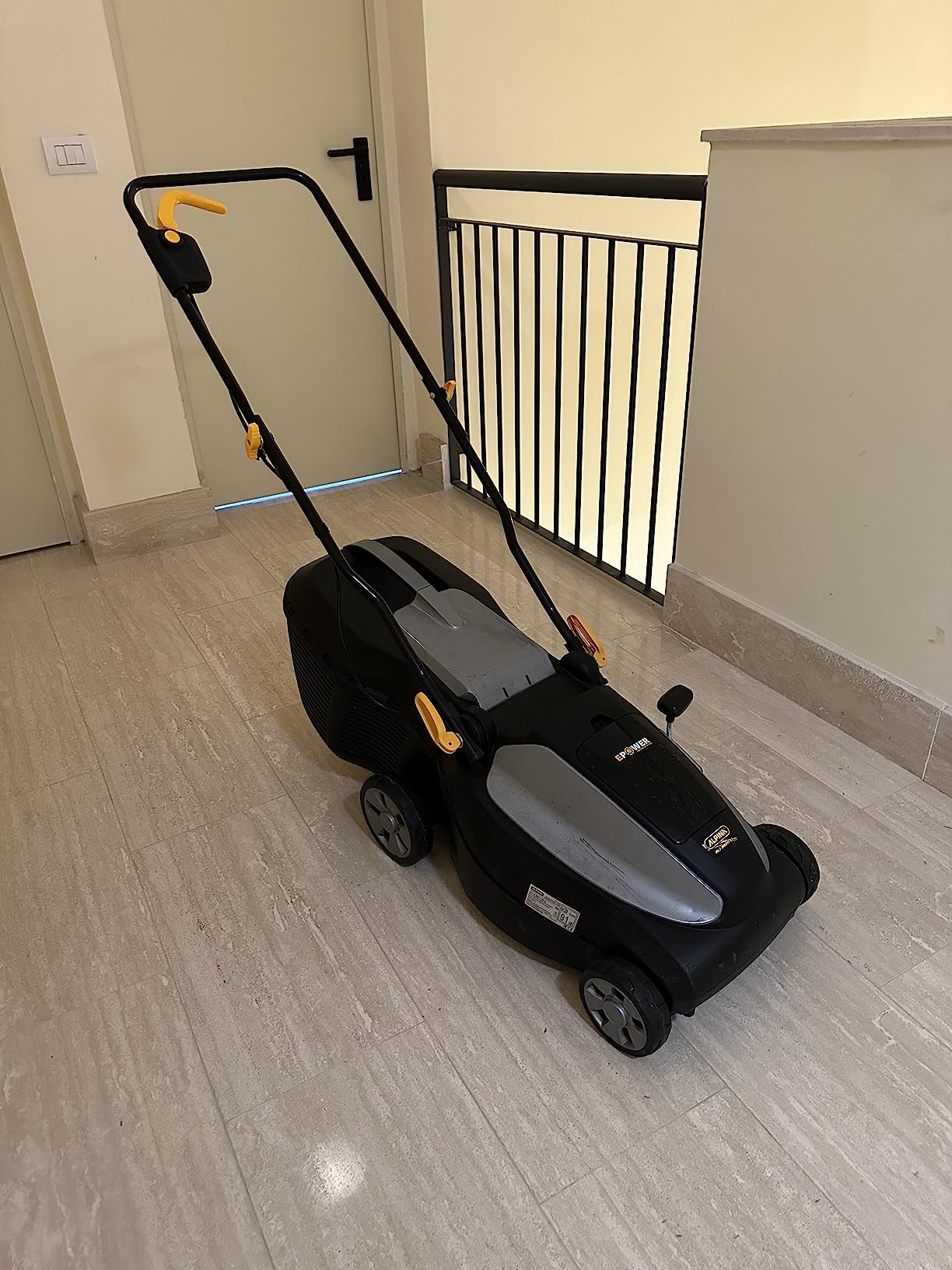 Alpina AL1 3820 Li Kit rasaerba a batteria 38 cm 2x4 Ah 350 m²
