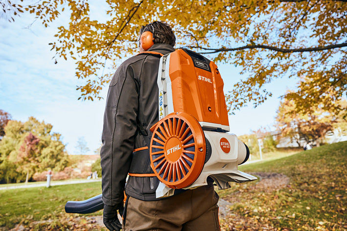 STIHL BGA 300 soffiatore spalleggiato a batteria 25N