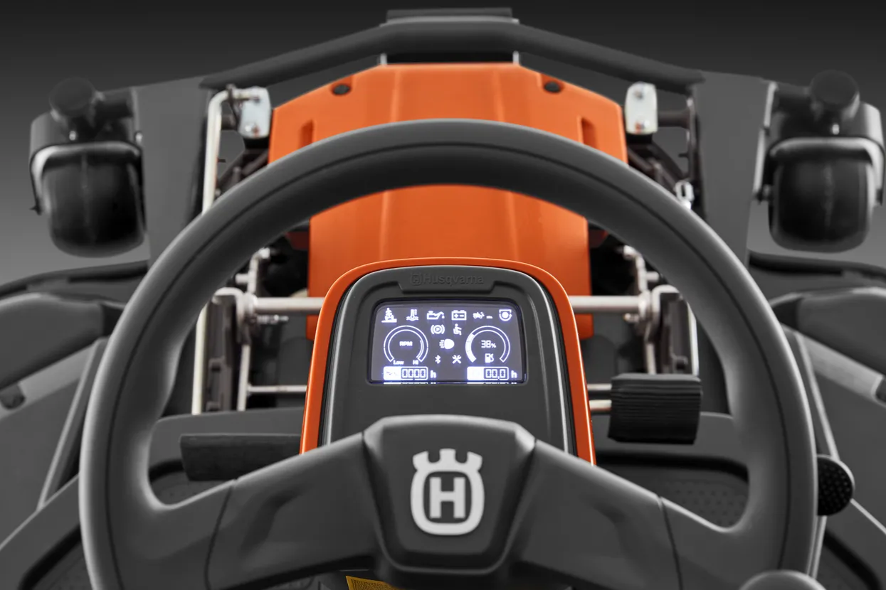 Husqvarna R 420TSX AWD rider tagliaerba frontale 4x4