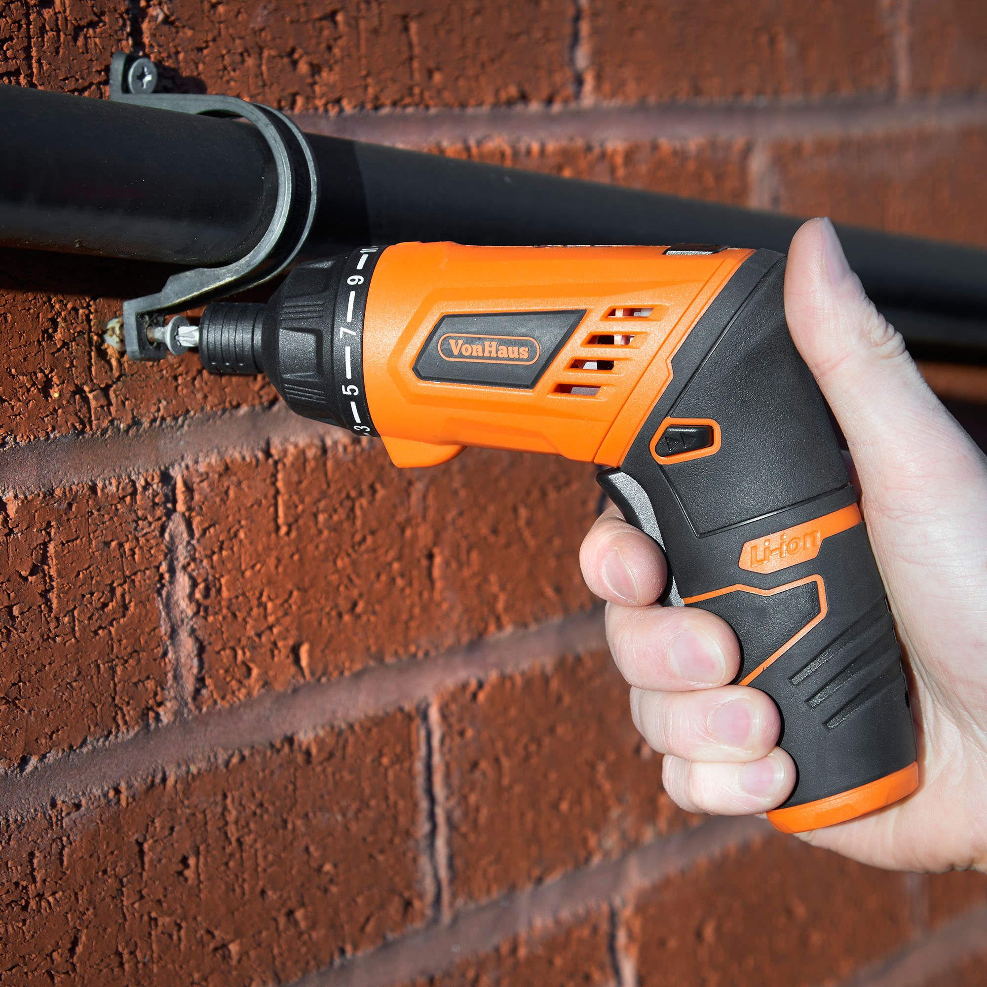 VonHaus Cacciavite cordless 3.6V set 50 pezzi LED