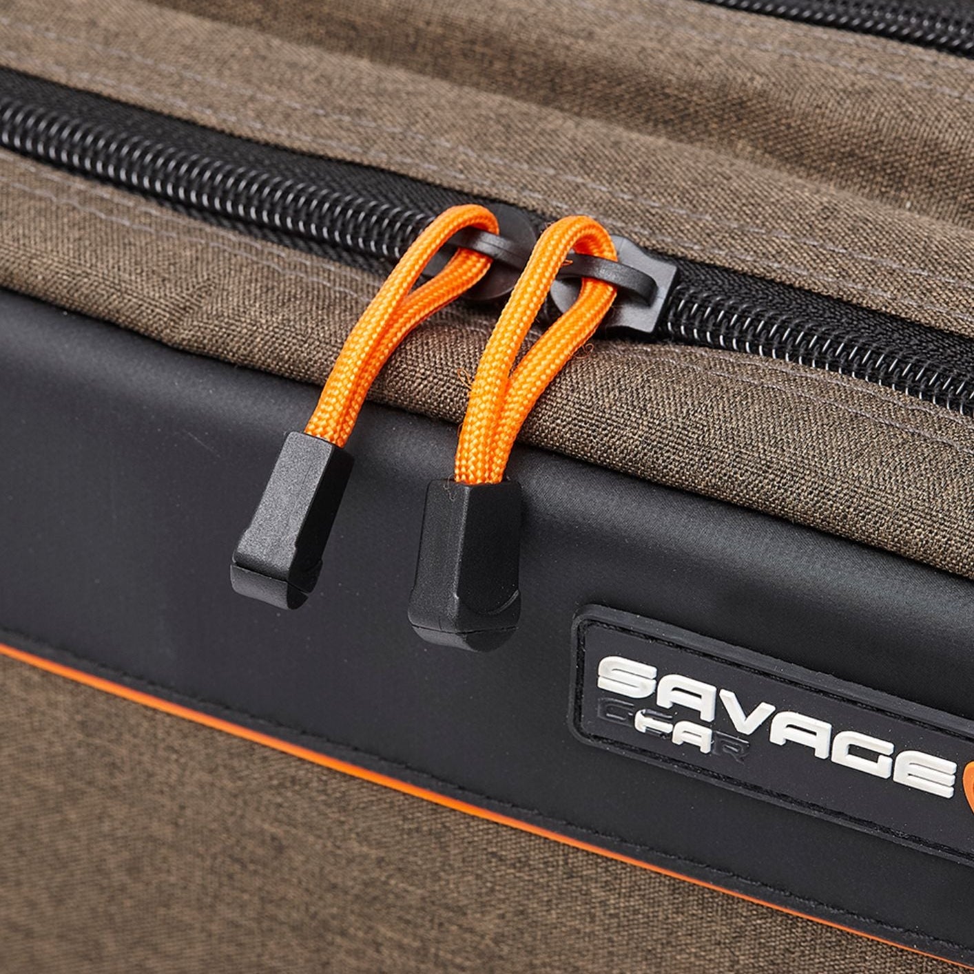 Savage Gear Specialist borsa pesca tracolla con box