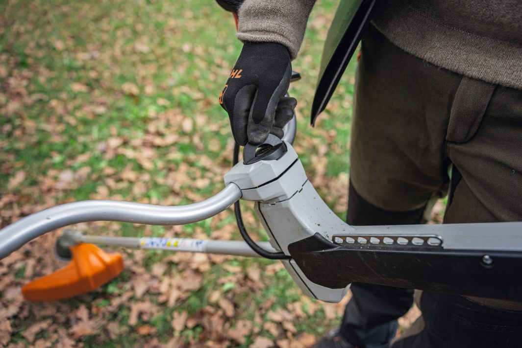 STIHL FSA 200 Decespugliatore Batteria Solo
